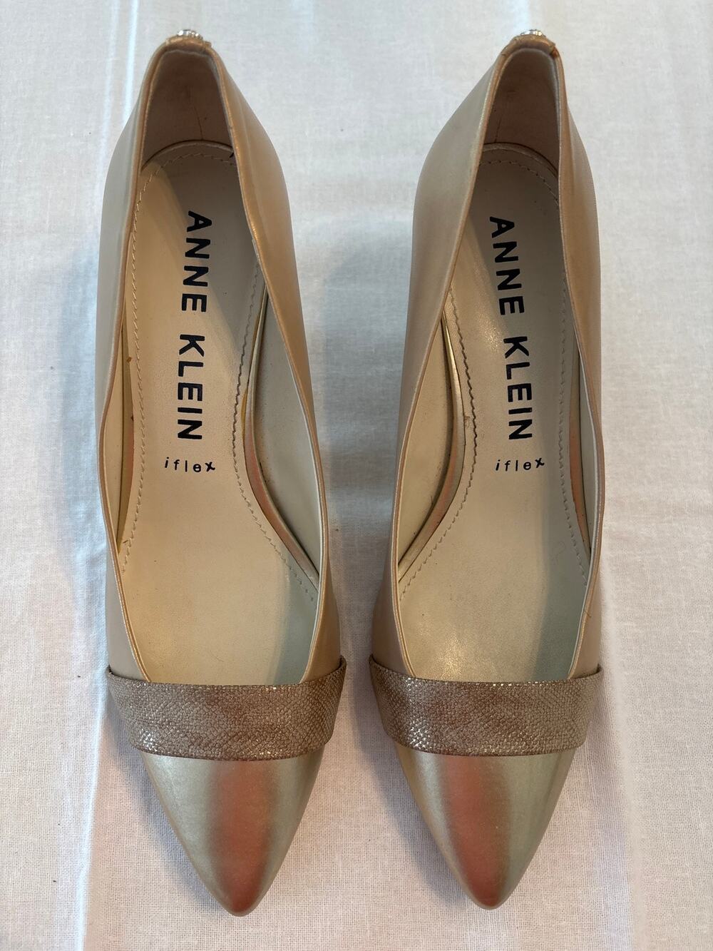 Anne Klein iFlex Pointed Toe Kitten Heel Pumps Champagne Taupe Metallic